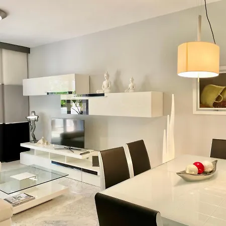 Апартаменты Real Golden Mile -eaw Homes