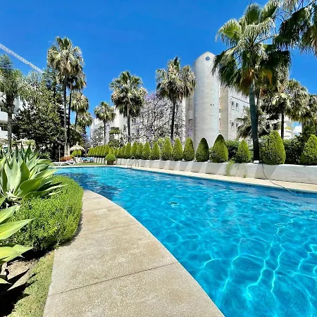 Real Golden Mile -eaw Homes Апартаменты