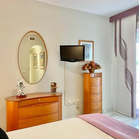 Real Golden Mile -eaw Homes Apartment