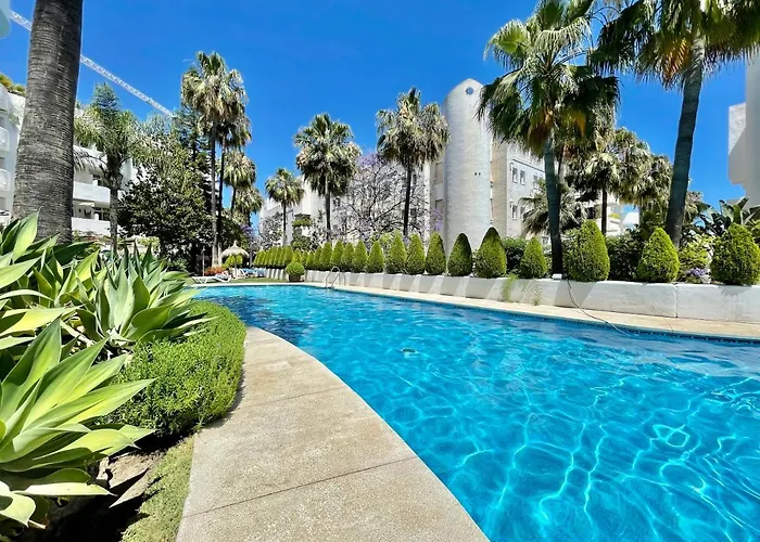 Real Golden Mile -eaw Homes Apartment